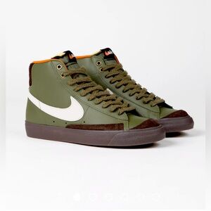 Nike Blazer Mid '77 Vintage Army Olive/Summit White/Campfire Orange - SIZE 10